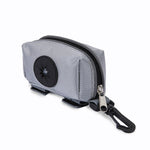 Distributeur de sac poubelle pour débris animaux